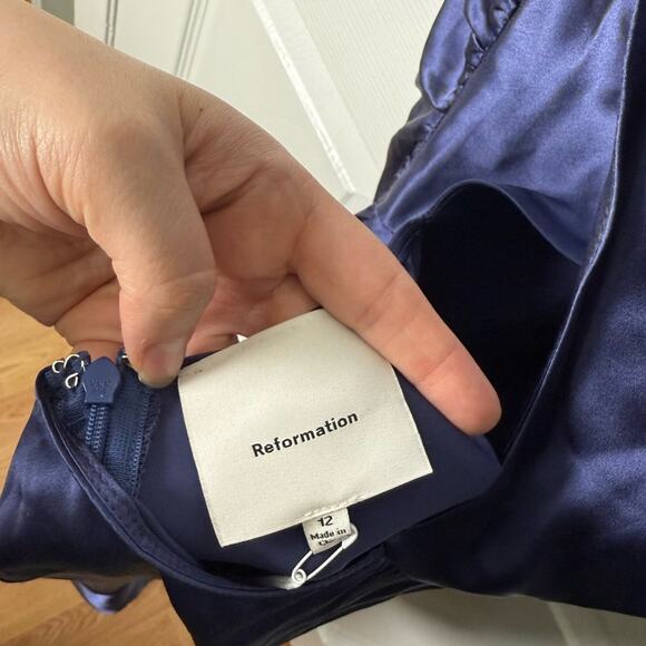 Reformation Casette Silk Dress in Blue Iris 12 - Picture 7 of 9